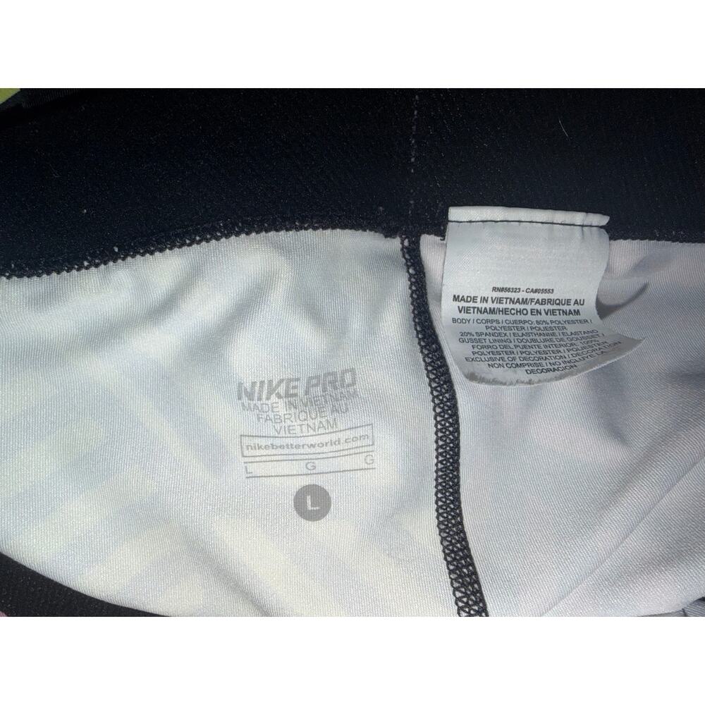 Nike pro women’s black & neon design athletic capris - Picture 11 of 16